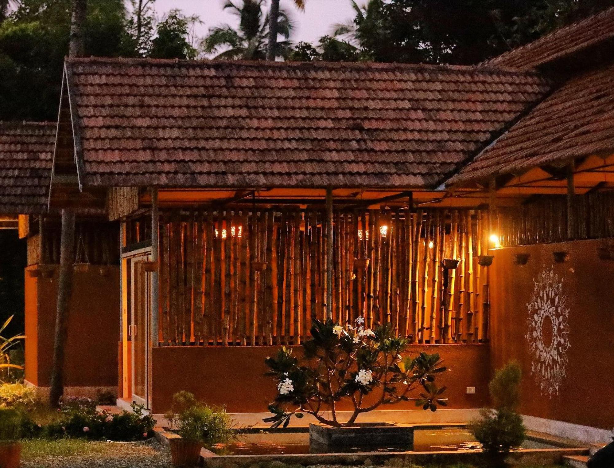 Pura Vida Varkala Hotel Exterior photo