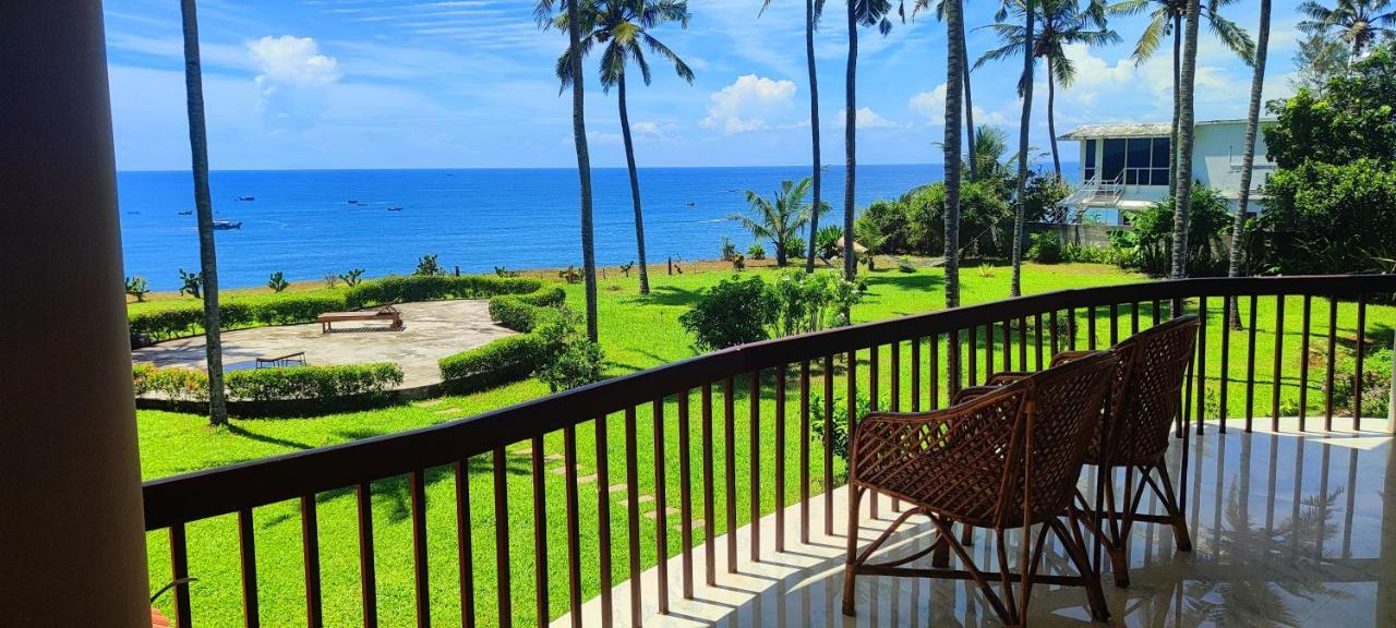 Pura Vida Varkala Hotel Exterior photo